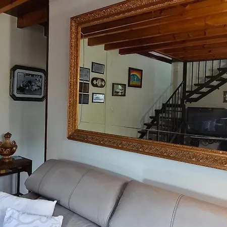 Casa Meliuca Nyaraló *